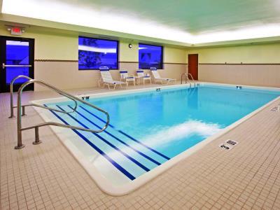 Express & By Ihg 2* Howell