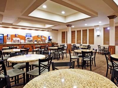 Hotel Express & By Ihg 2*